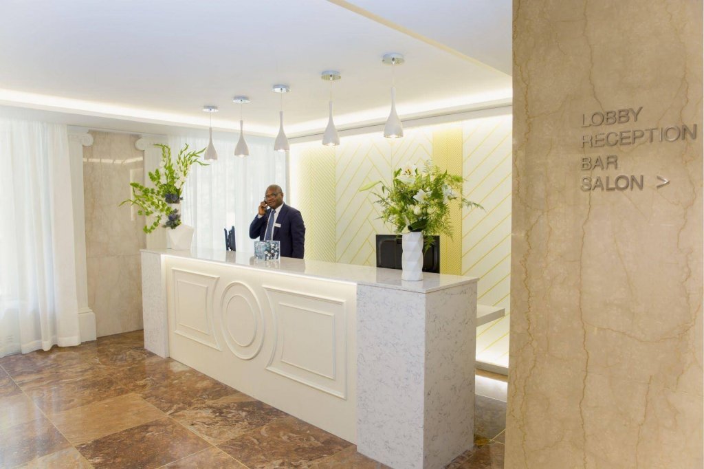 Фото Nh Geneva City