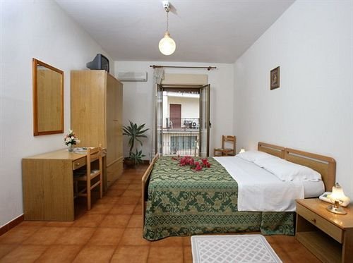 Фото Hotel Soleado