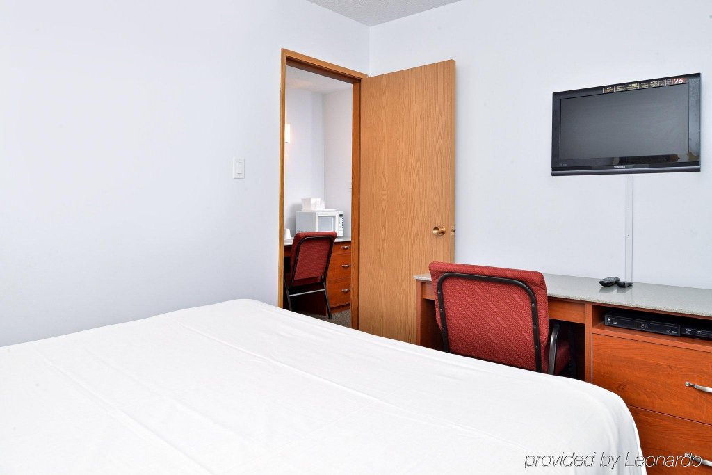 Фото Motel 6 Lethbridge