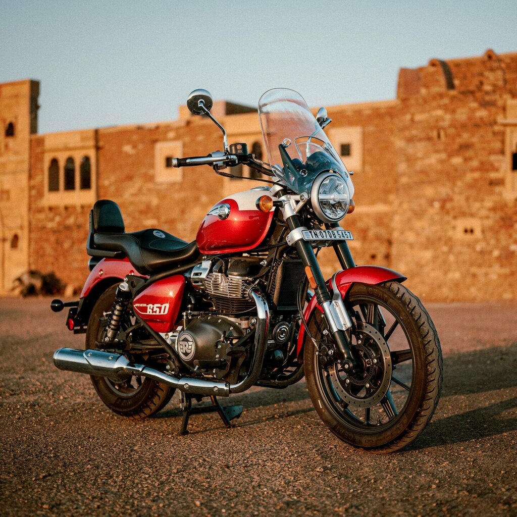 Warehouse services Royal Infield Warehouse, Dubai, photo