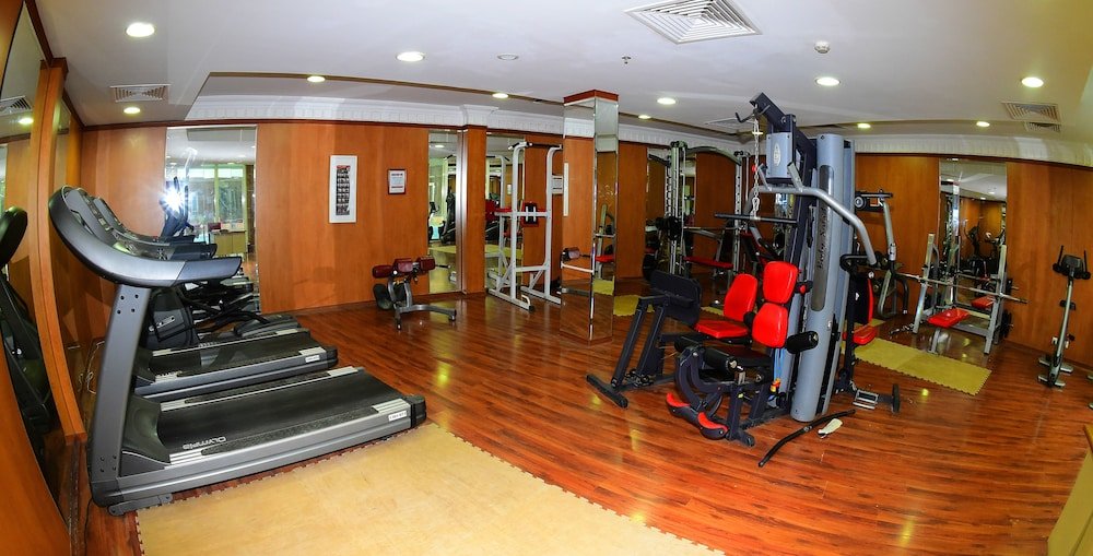 Фото Ramada Al Qassim Hotel And Suites