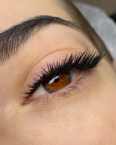 Browiko (Bukharestskaya Street No:67к1, Saint Petersburg), kaş ve kirpik salonu  Saint‑Petersburg'dan