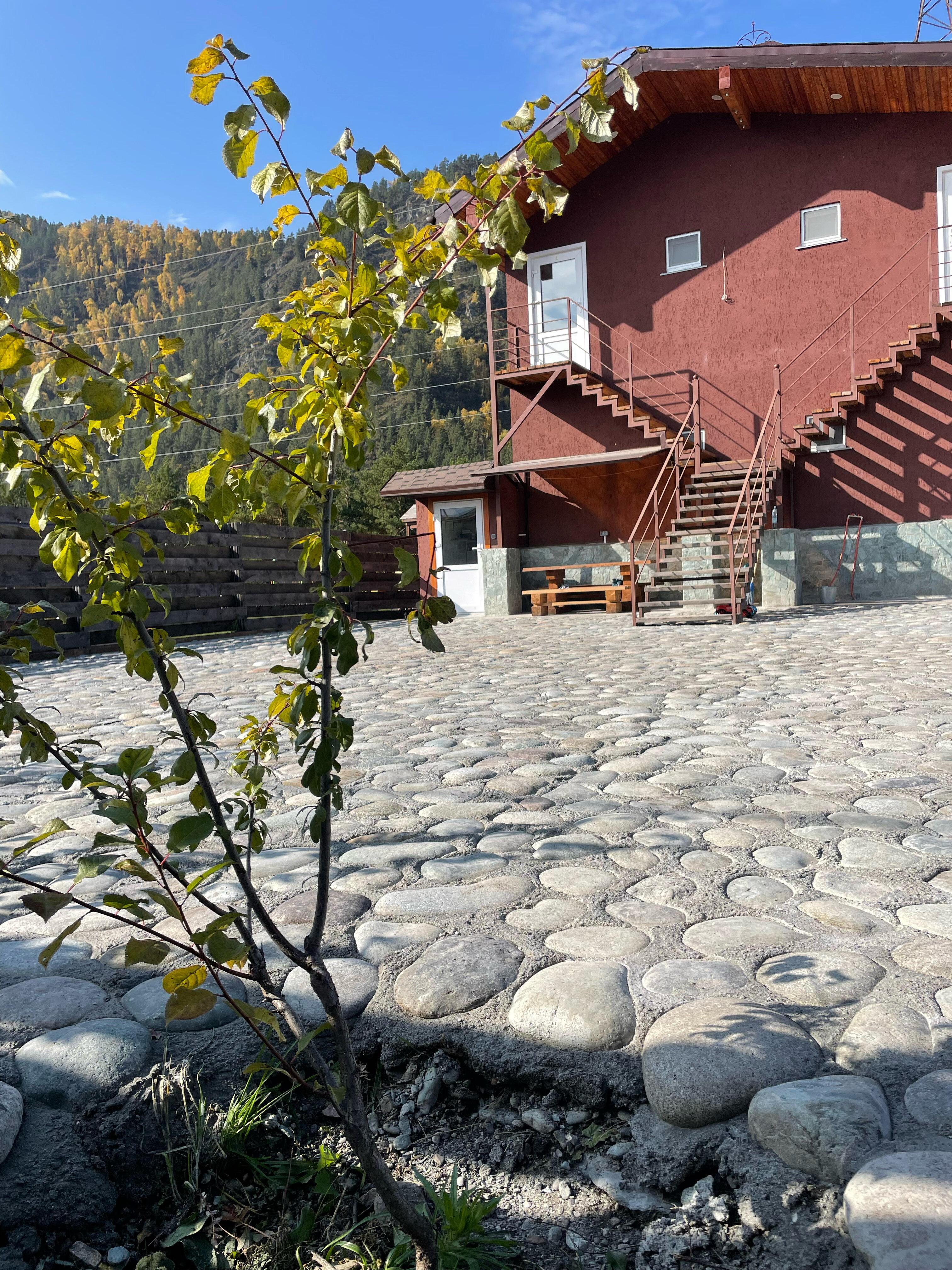 Фото Дом у реки