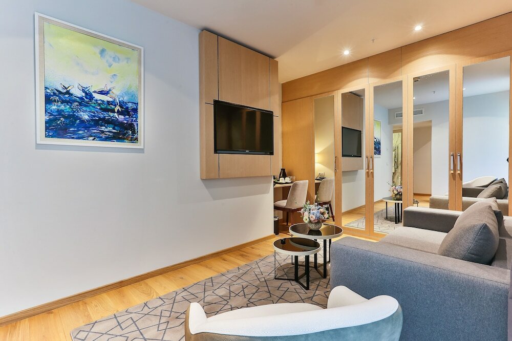 Фото Hotel Square