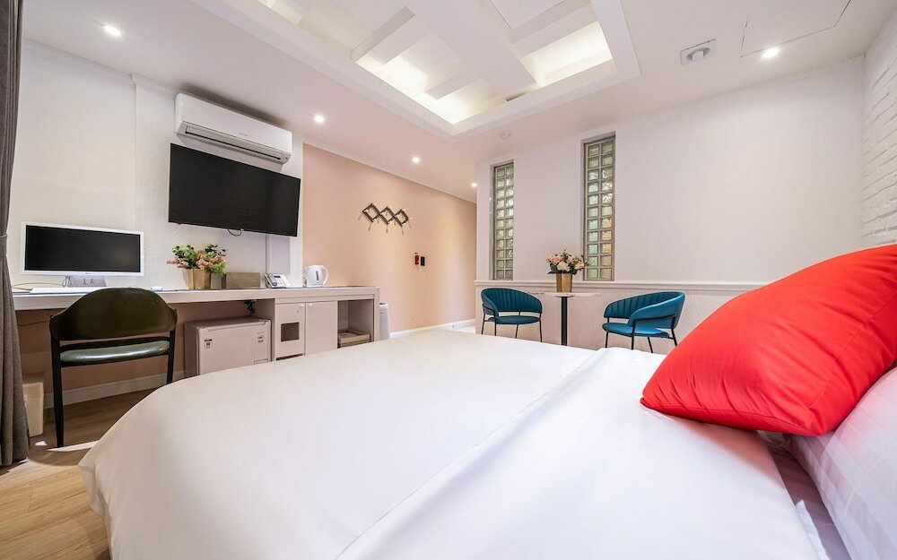 Фото Seocho Toad Hotel