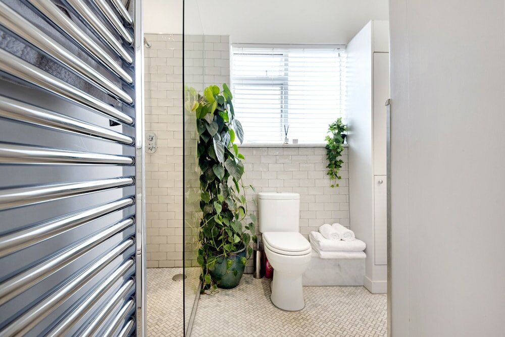 Фото Contemporary Clapham Home Near Wandsworth Common