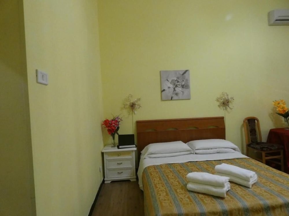 Фото Guest House Sunlight