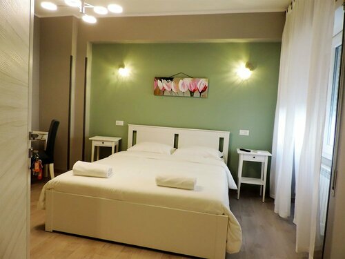 Гостиница Pretty Tiburtina Room в Риме