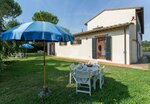 Montignano Studio With Pool (Tuscany, province of Florence, San Casciano in Val di Pesa, Strada Provinciale Val di Pesa), short-term housing rental