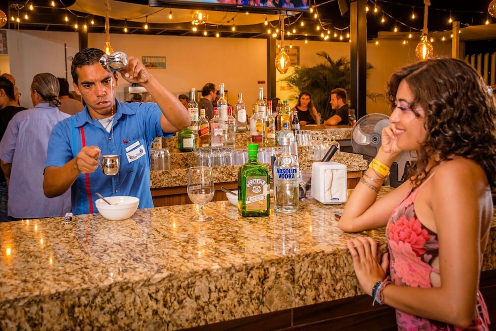 Фото Nomads Party Hostel