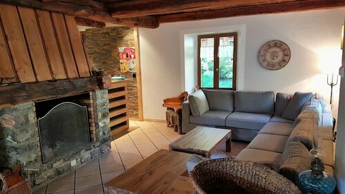 Гостиница Chambre d'hôtes La Jarbelle - Gîte et SPA