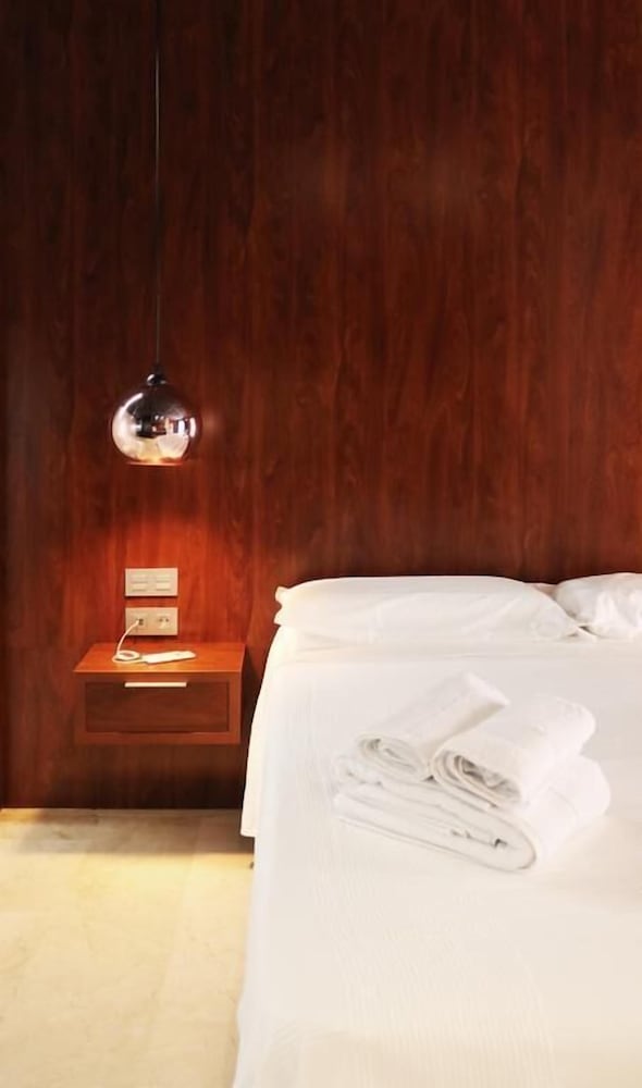 Фото Alicante Aparthotel Evolution