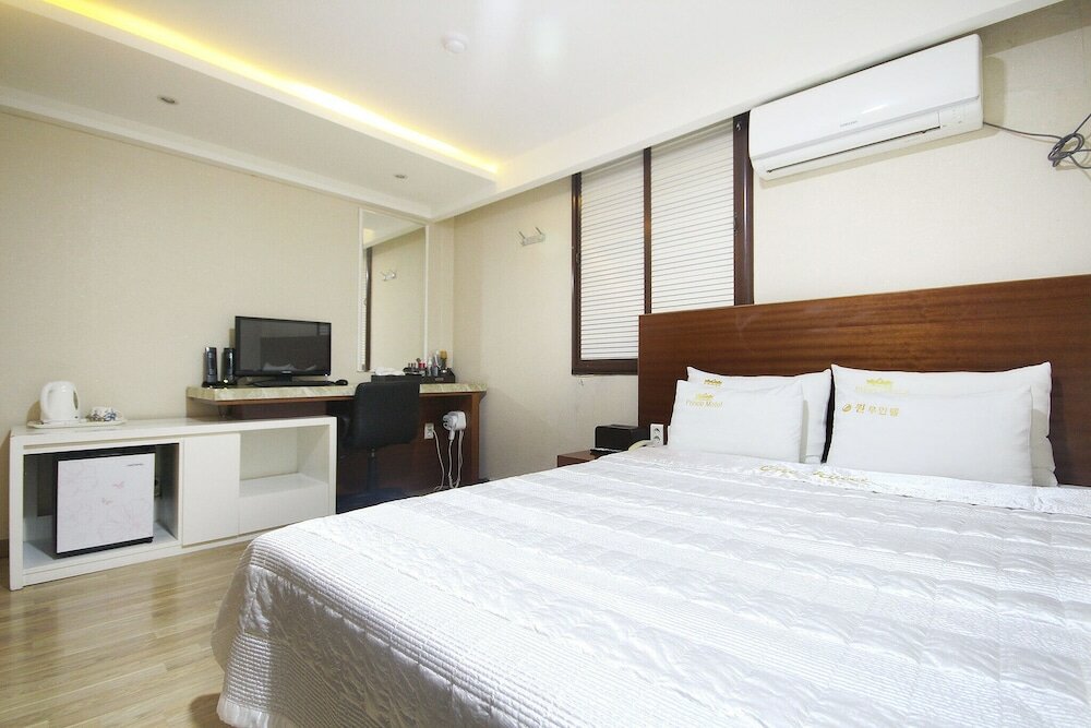 Фото Yeosu One Self Check-in Motel