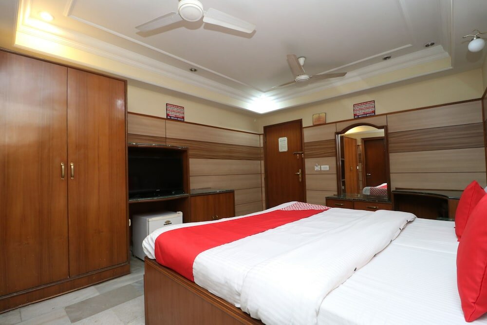 Фото Collection O 3504 Vivek International Hotel