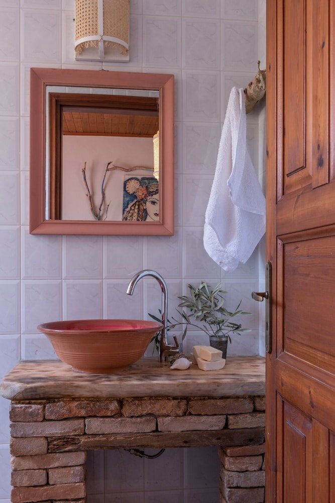 Фото Amnisiades Apartments