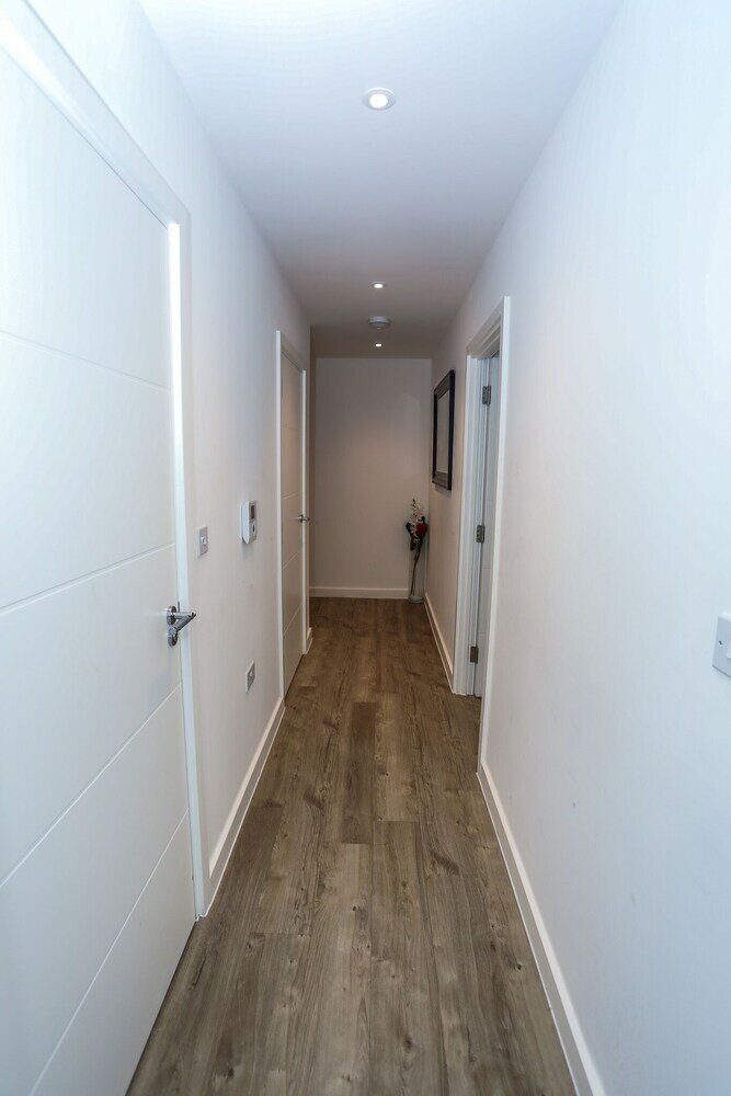 Фото Exquisite One Bed Apartment