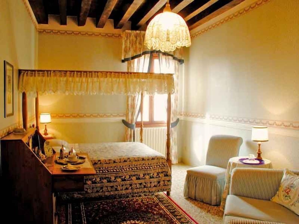 Фото At Home A Palazzo