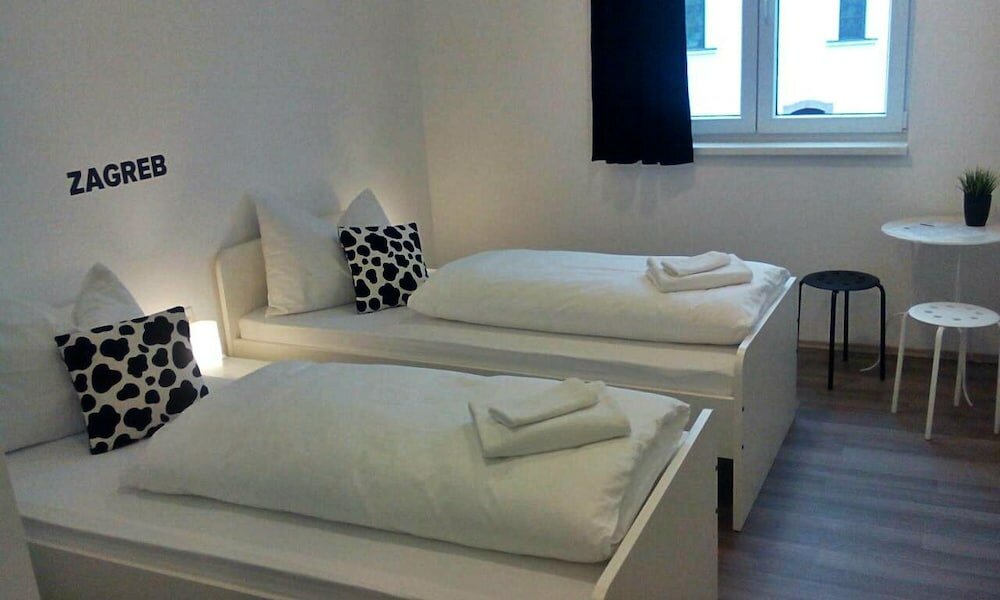 Фото Hostel 101 Dalmatinac Vukovar