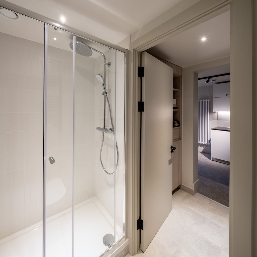 Фото Stylish Studios Southfields Station