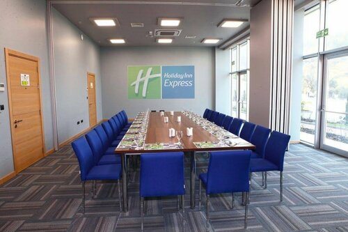 Гостиница Holiday Inn Express Manisa - West в Юнусэмре