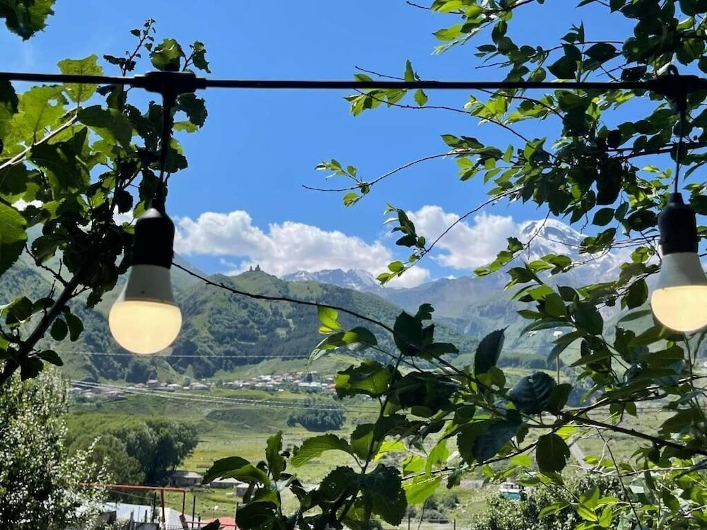 Фото Hotel Axien Kazbegi