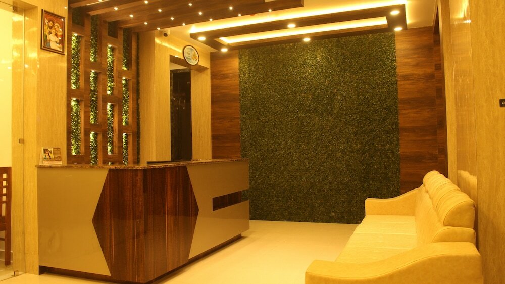 Фото Hotel Idhaya