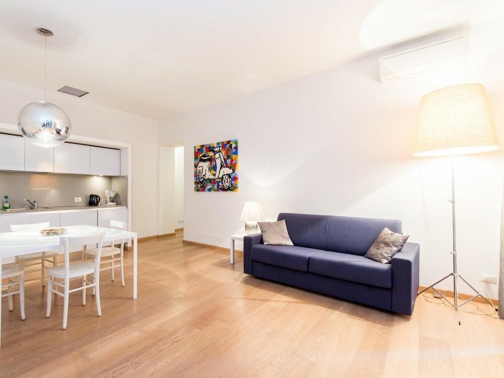 Фото Rsh Trevi Fountain Luxury Apartment