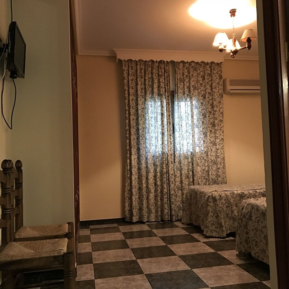 Фото Santa Ana Hostal