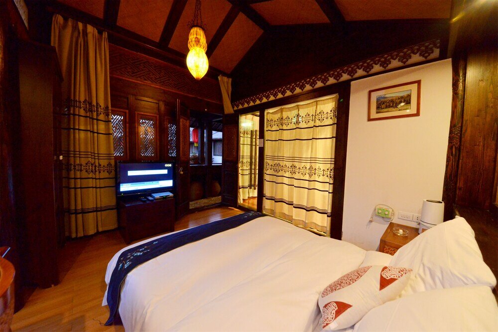 Фото Lijiang Shuhe Youyiju Private Club