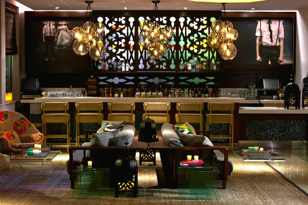 Фото Kimpton Surfcomber Hotel, an Ihg Hotel