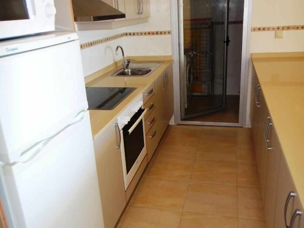 Фото Apartamentos Pompeya 46