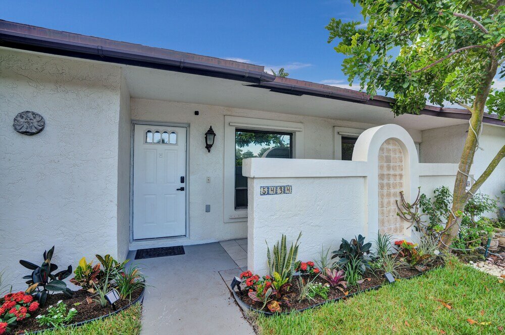 Фото The Lake House in Fort Lauderdale