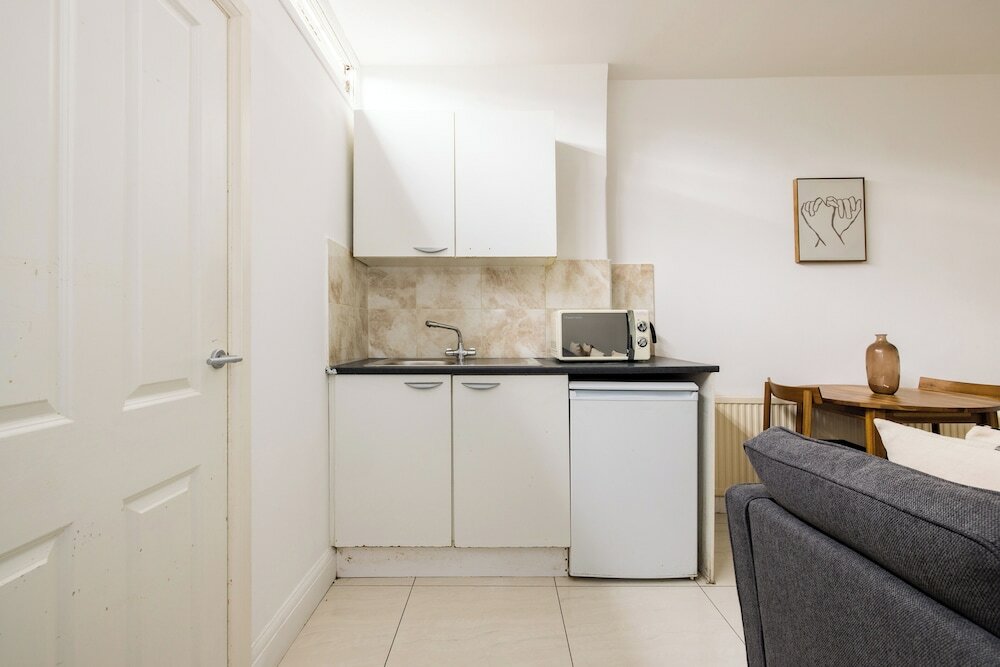 Фото The Gladstone Studio