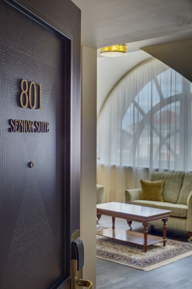 Фото Hotel Savoy