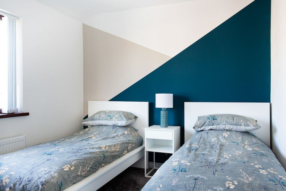 Фото Fully Refurbished North Belfast Home 3