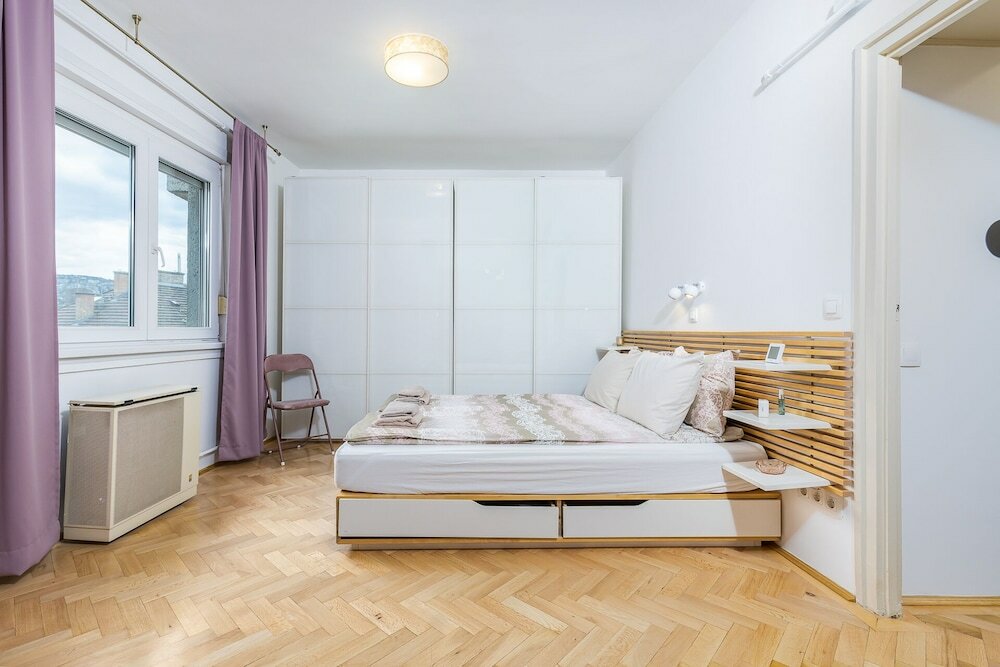 Фото Venus Apartments Gellert Hill