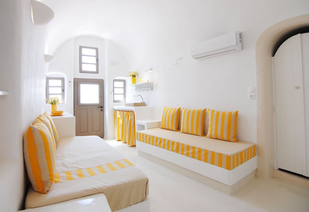 Фото White Grape Suites