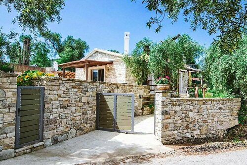 Гостиница Aristea - 2 Br Villa Surrounded by Olive Groves