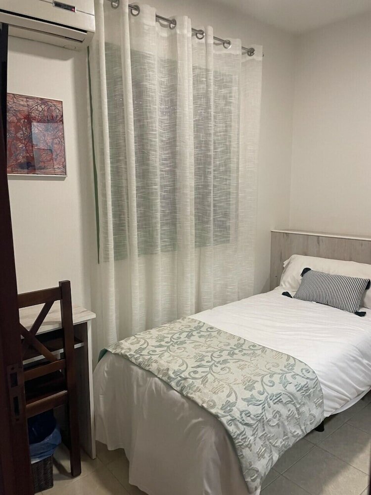 Фото Hostal Fleming