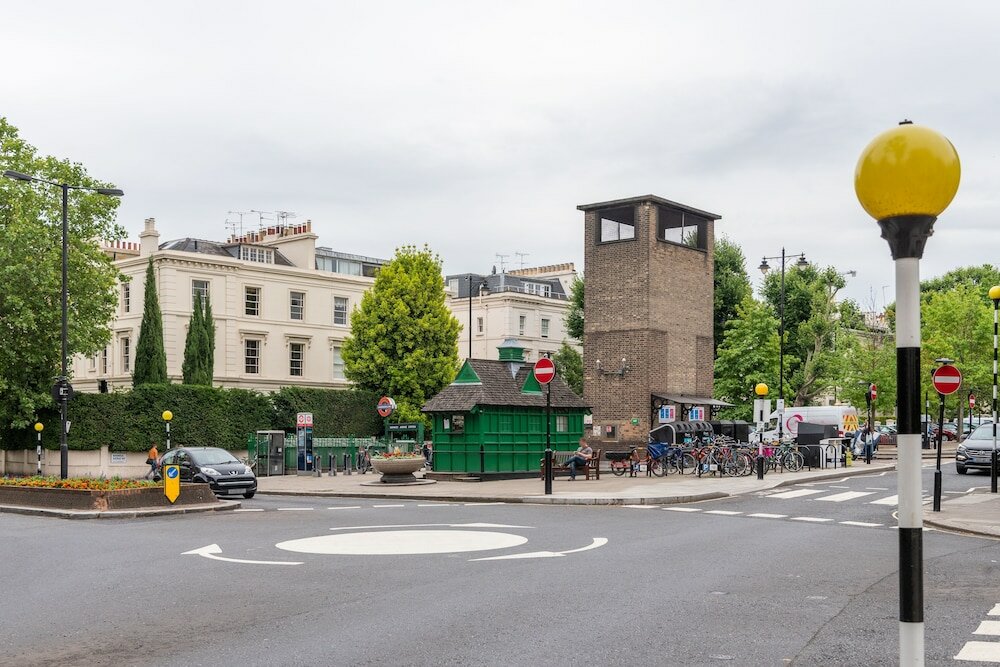 Фото Panoramic Family Home in Maida Vale