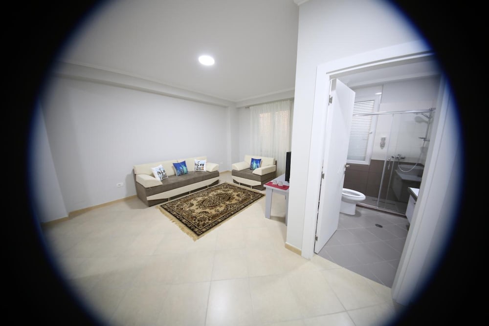 Фото Hotel New York Kamez