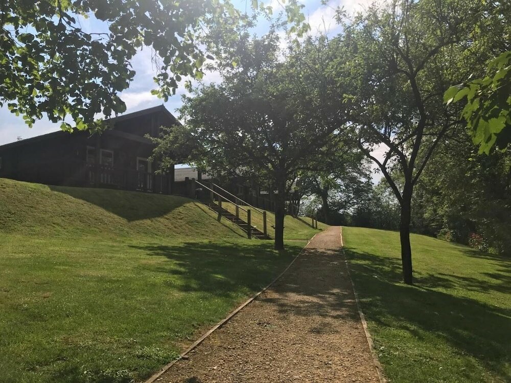 Фото Hollybush Lodges