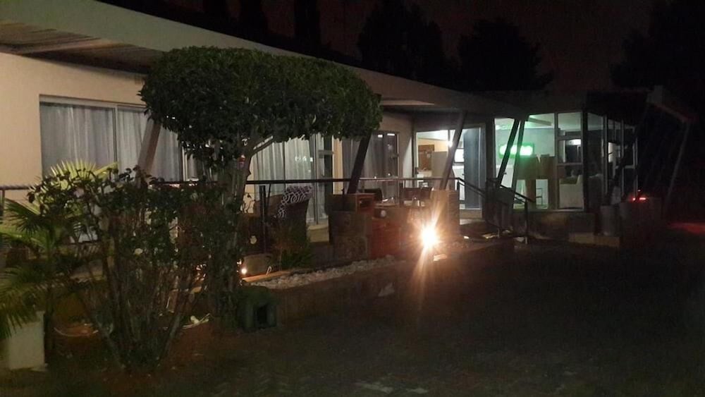 Фото Cockpit Guesthouse