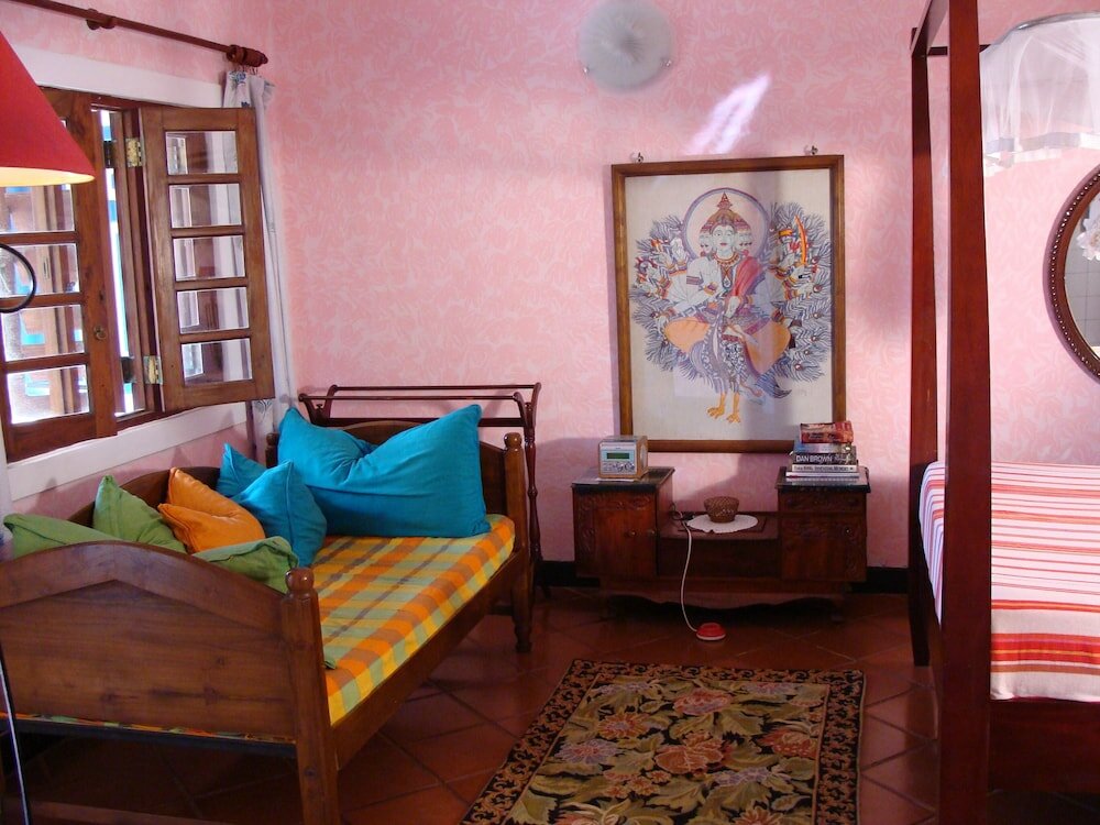 Фото The Icebear Guesthouse