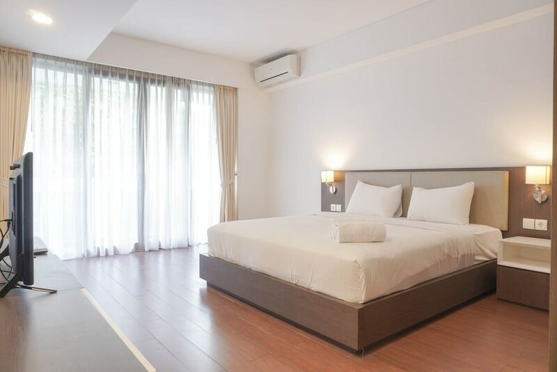 Гостиница Big And Comfortable 3Br Apartment At Simprug Park Residences в Джакарте