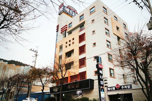 Гостиница Gwangyang Neul Drive-in Hotel в Сунчхоне