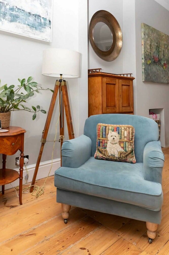 Фото Vibrant 1bd Home With Outdoor Patio - Hammersmith!