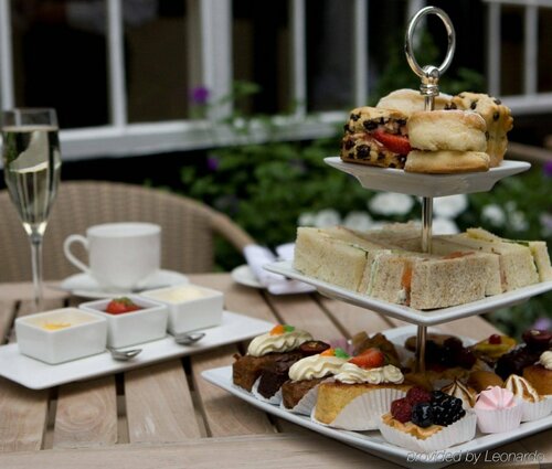 Гостиница The White Horse Hotel, Romsey, Hampshire в Ромси