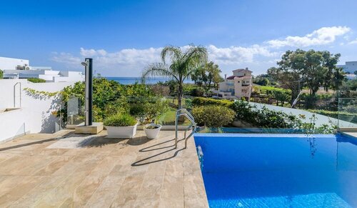 Гостиница Вилла Lombardi в Протарасе