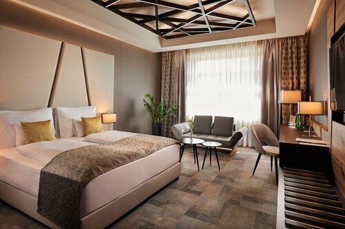 Гостиница Artis Boutique Hotel в Сомбатхее